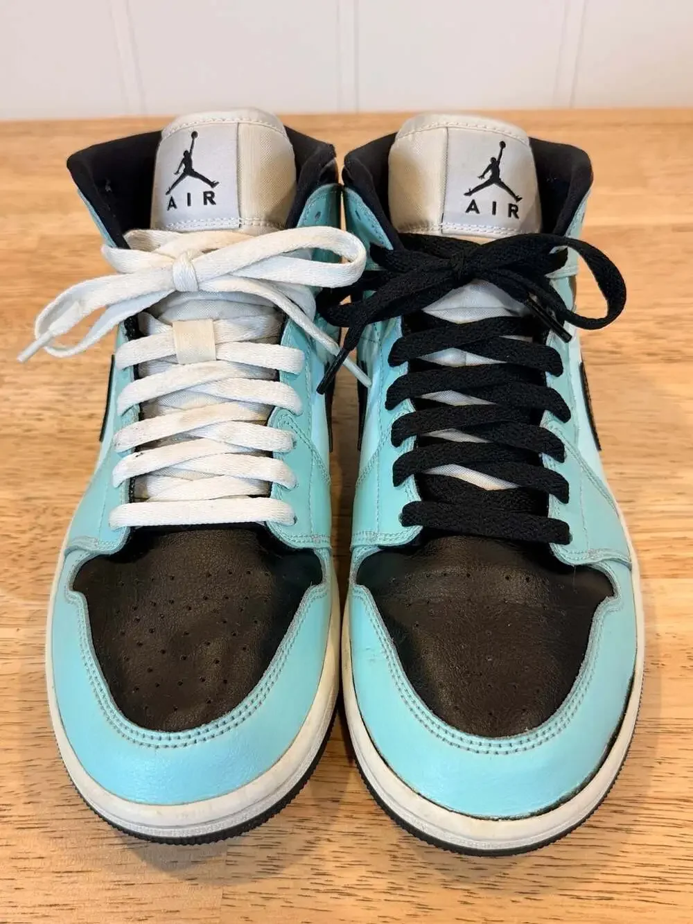 Nike Air Jordan 1 Mid Shoes Aqua Blue Tint Women’s Size 9.5